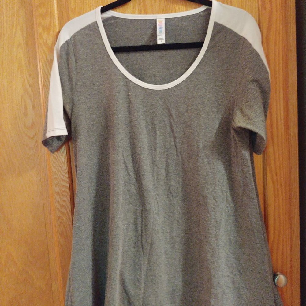 Lularoe perfect tee